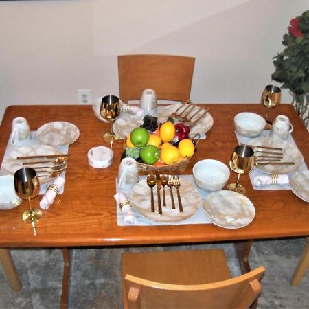 Two Bedrooms Apartment Manage And Supervise By Host Endless Features Amenities Dishwasher Washer Dryer Best Wifi Internet Services By Verizon Fios 960 Upload 960 Download Bi Monthly Free Housekeeping Services Huge 10000 Square Footage نيو يورك المظهر الخارجي الصورة