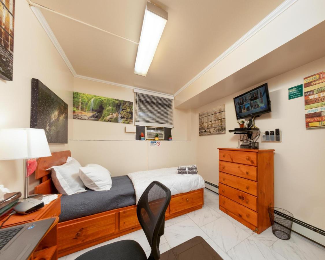 Two Bedrooms Apartment Manage And Supervise By Host Endless Features Amenities Dishwasher Washer Dryer Best Wifi Internet Services By Verizon Fios 960 Upload 960 Download Bi Monthly Free Housekeeping Services Huge 10000 Square Footage نيو يورك المظهر الخارجي الصورة